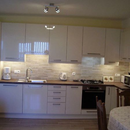 Water View Brand New Apartment, Short Stroll To Beach, Peaceful! Košljun Exterior foto
