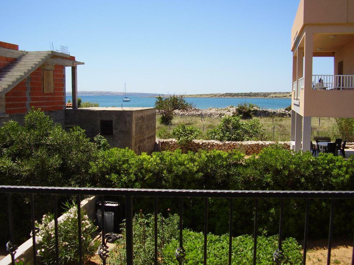 Water View Brand New Apartment, Short Stroll To Beach, Peaceful! Košljun Exterior foto