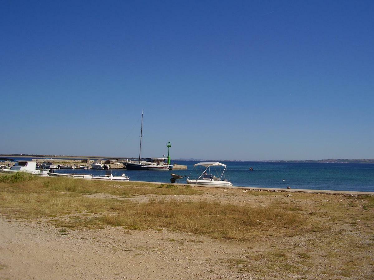 Water View Brand New Apartment, Short Stroll To Beach, Peaceful! Košljun Exterior foto